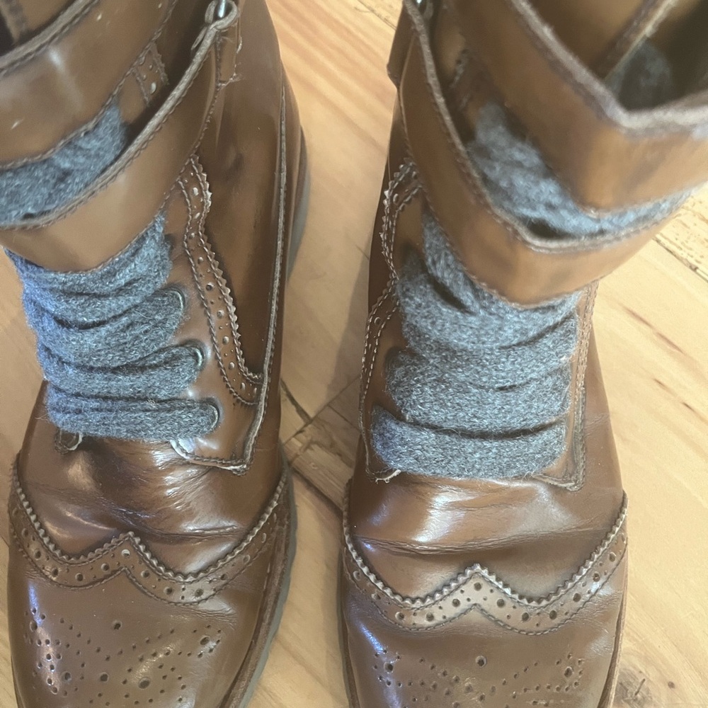 Brunello Cucinelli Brown Leather Boots with Gray Cashmere Laces. Size 39